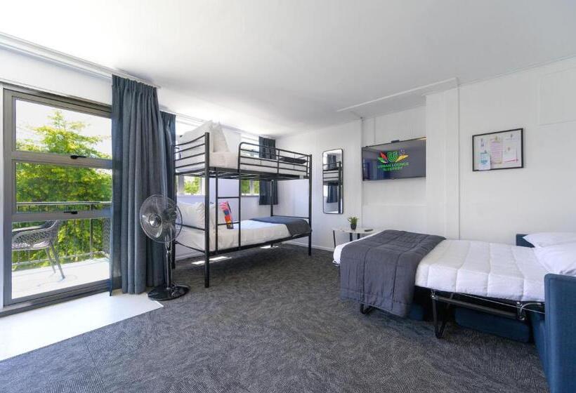 Студио Стандарт Вид на Бассейн, Urban Lounge Sleepery