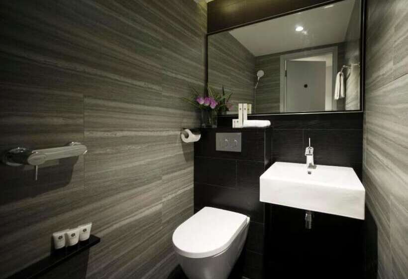 اتاق استاندارد سه نفره, Venue Hotel The Lily