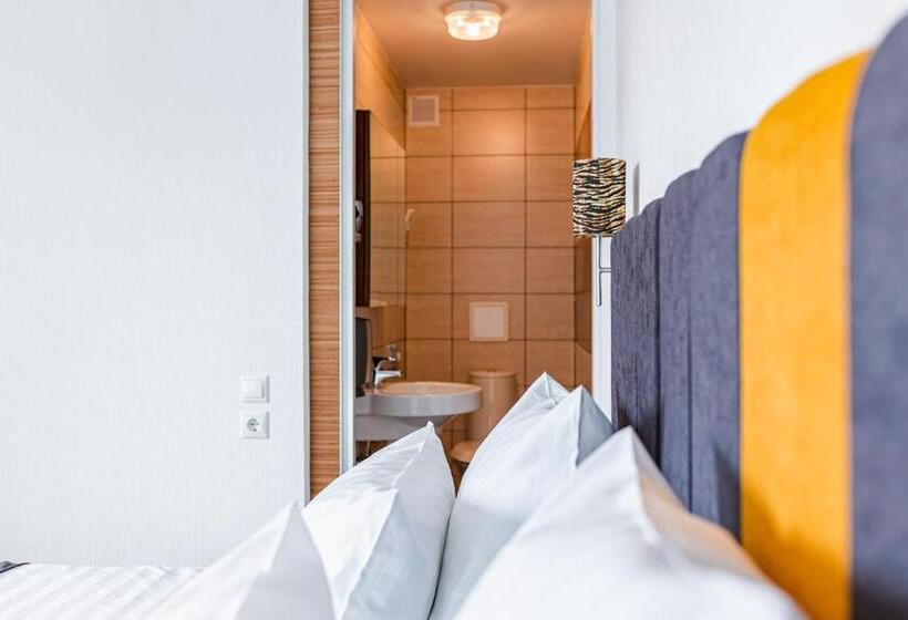 스위트, Inger Hotell