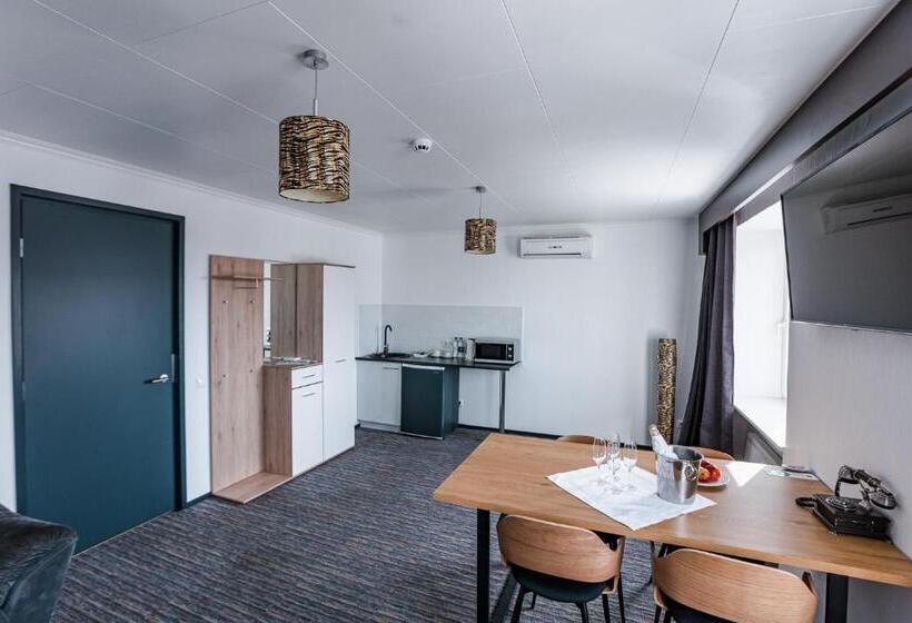 스위트, Inger Hotell