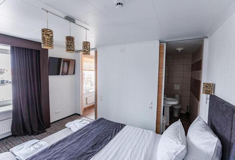 스위트, Inger Hotell