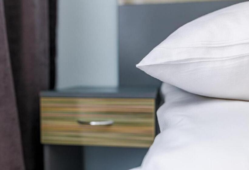 스탠다드 트리플 룸, Inger Hotell