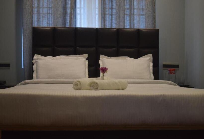 غرفة قياسية مطلة على الجبل, Denzong Khim