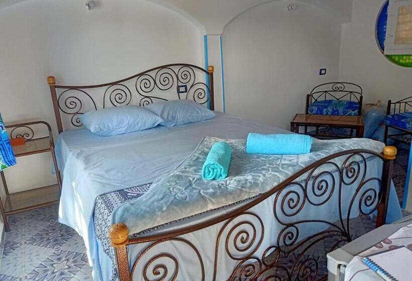 اتاق لوکس با چشم‌انداز دریا, Nuba Tod Abouda Guest House