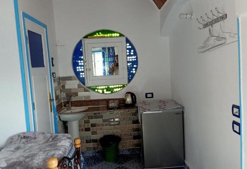 اتاق لوکس با چشم‌انداز دریا, Nuba Tod Abouda Guest House