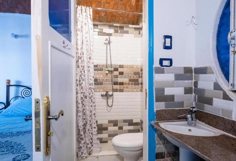 اتاق لوکس با چشم‌انداز دریا, Nuba Tod Abouda Guest House