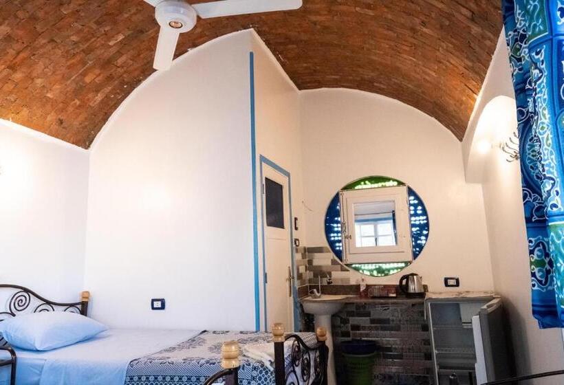 اتاق لوکس با چشم‌انداز دریا, Nuba Tod Abouda Guest House