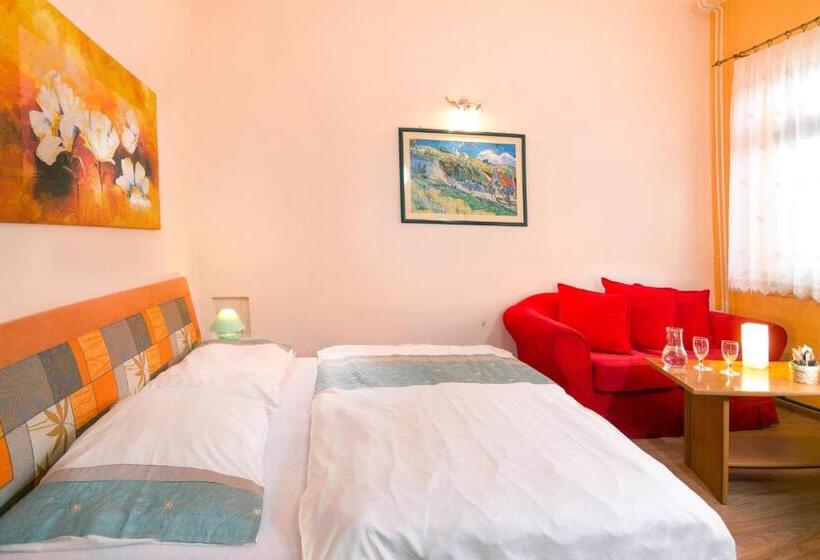 اتاق استاندارد, Penzión Grand