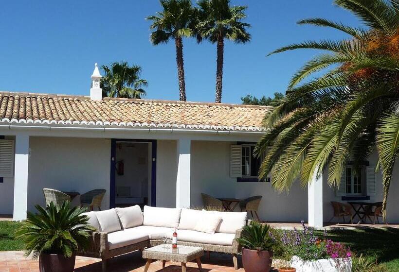 غرفة قياسية مطلّة علي حمام السباحة, Quinta Quinze