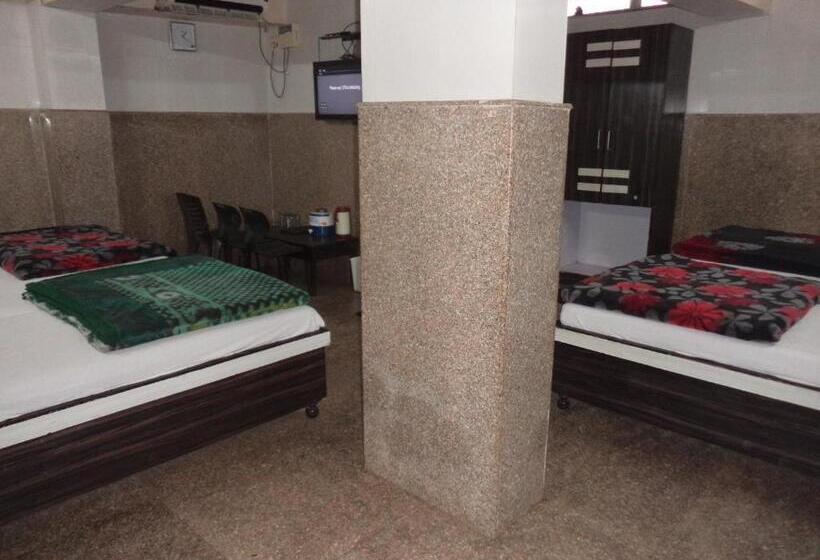 غرفة إقتصادية, Gem Palace