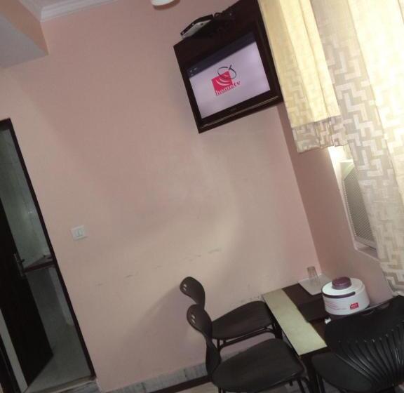 غرفة أساسية ثلاثية, Gem Palace