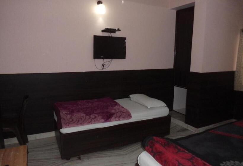 غرفة ديلوكس عائلية, Gem Palace