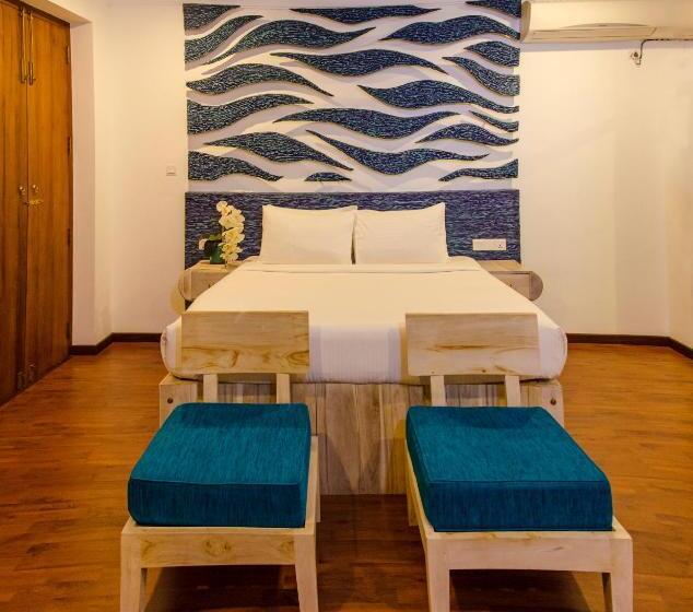 Camera Standard con Balcone, Binnacle Negombo