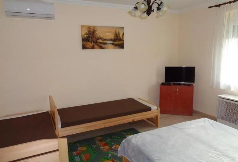 Talo 2 Makuuhuonetta, Otthon Apartman