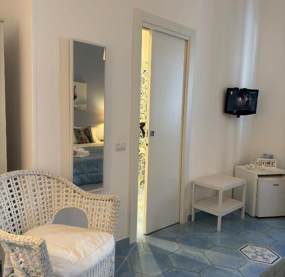 חדר סטנדרט עם מיטת קינג, Pharus Miseni Suites And Rooms