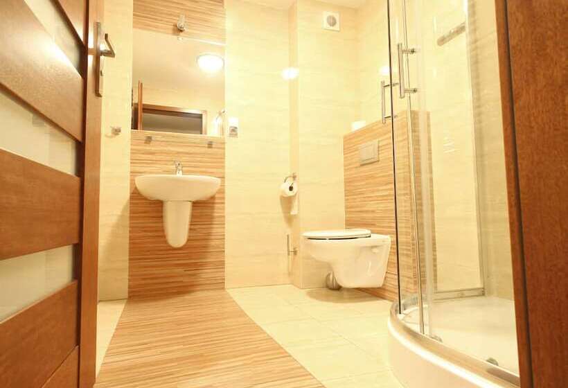 غرفة ديلوكس, Beskidian