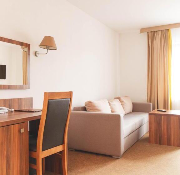 غرفة ديلوكس, Beskidian