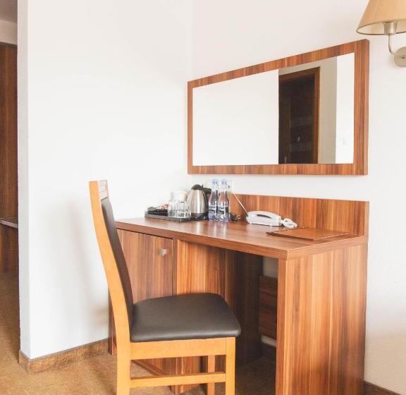 غرفة ديلوكس, Beskidian