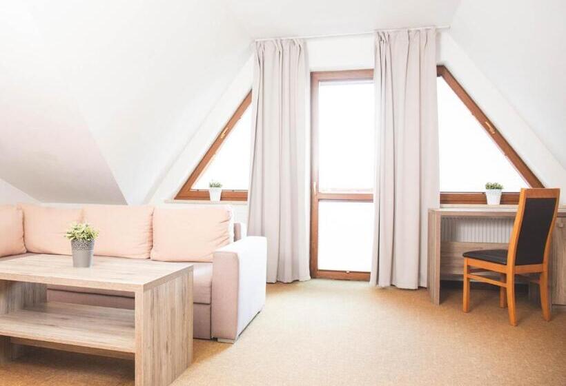 شقة غرفة واحدة, Beskidian