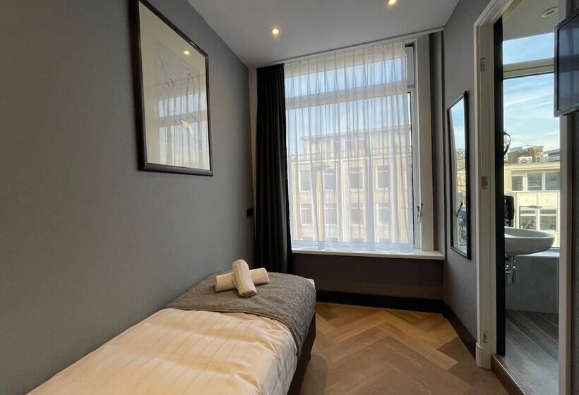 اتاق استاندارد یک نفره, H3 Hotel Rotterdam City Center