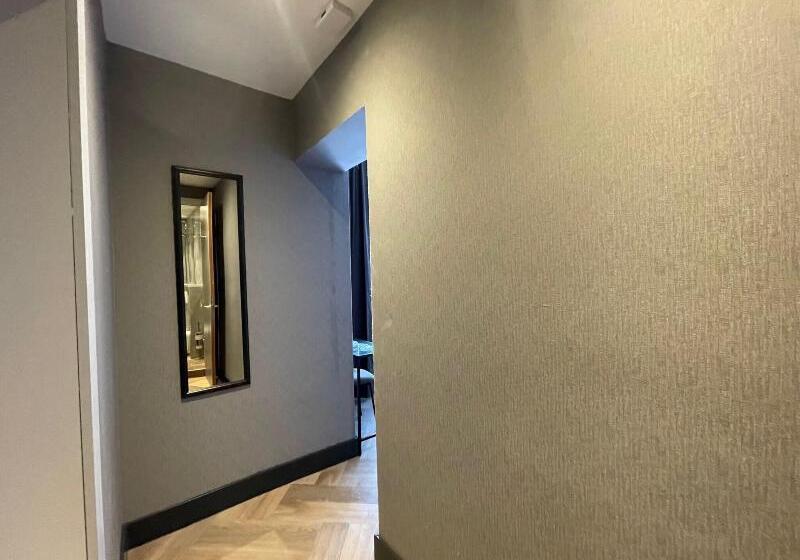 Номер Стандарт, H3 Hotel Rotterdam City Center