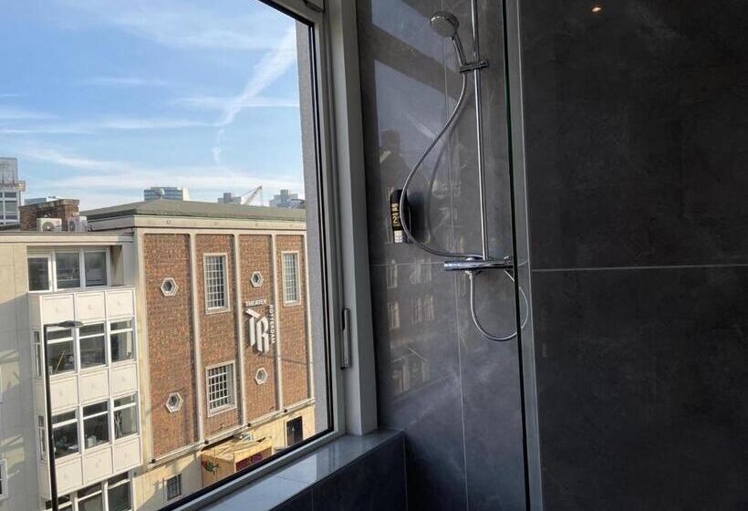 اتاق استاندارد یک نفره, H3 Hotel Rotterdam City Center