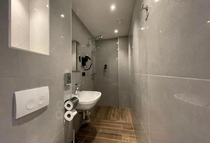 コンフォートトリプルルーム, H3 Hotel Rotterdam City Center