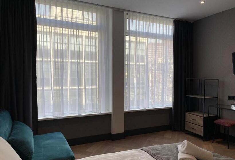اتاق راحتی سه تخته, H3 Hotel Rotterdam City Center