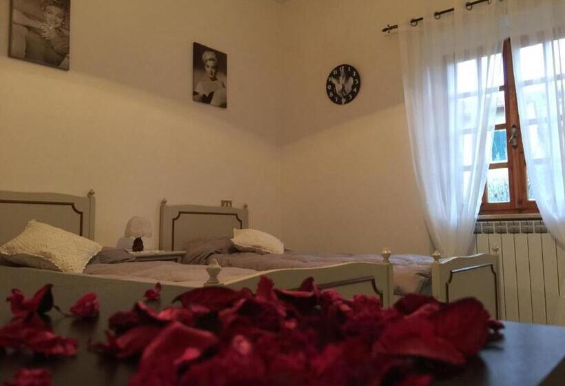 דירת שלושה חדרים, Il Porto