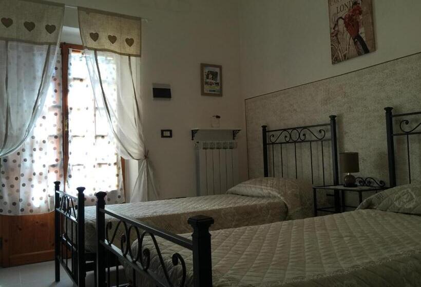 דירת שני חדרים, Il Porto