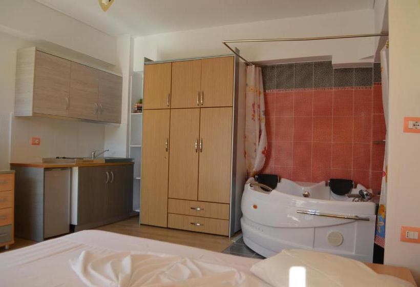 Standart Oda, Vila Enxhi