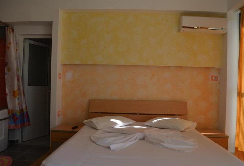 Standart Oda, Vila Enxhi