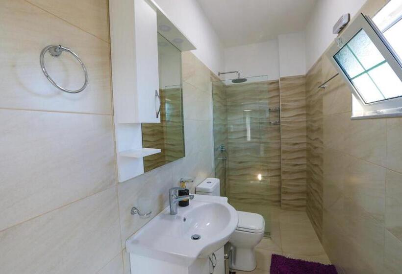 Deniz Manzaralı Superior Üç kişilik Oda, Vila Enxhi