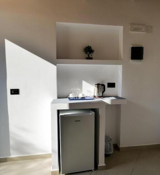 Delüks Oda, Vila Enxhi