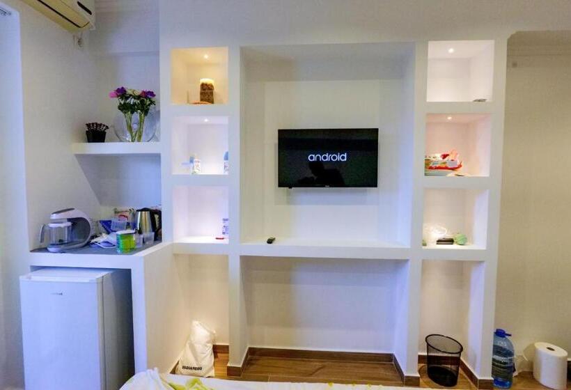 Delüks Oda, Vila Enxhi