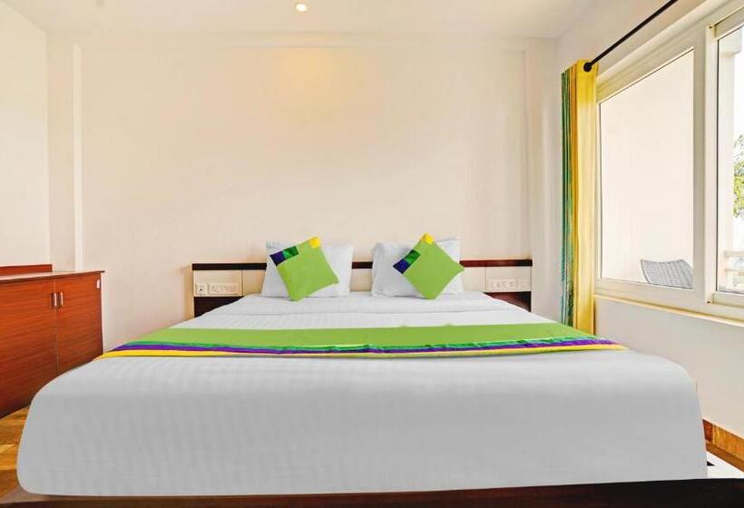 Quarto Deluxe, Treebo Wanderlust Residency With Mountain View