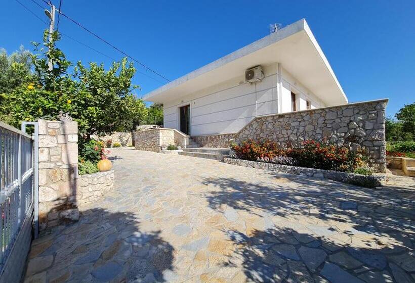 חדר משפחתי, Guesthouse Redilka