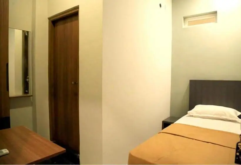 Chambre Standard Individuelle, M Square