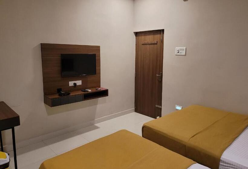 Quarto Triplo Estandar, M Square