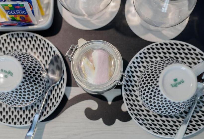 标准间, Mincio Relais