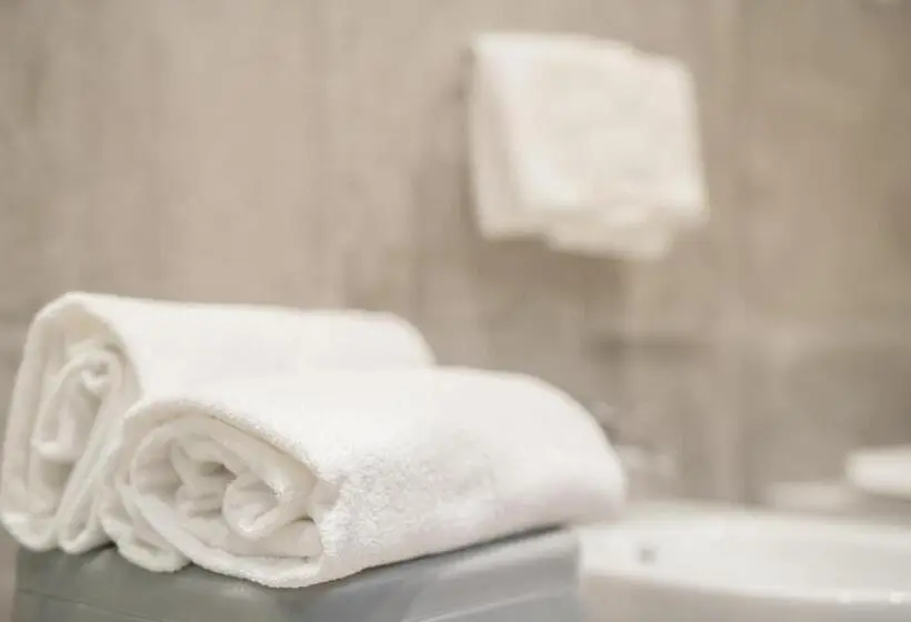 اتاق استاندارد با چشمانداز استخر, Mincio Relais