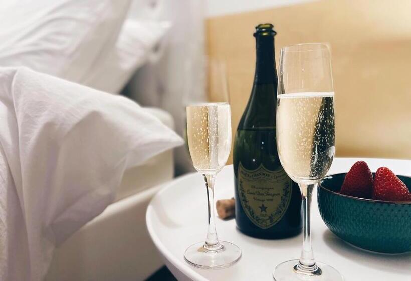 标准间内部标间, Mincio Relais