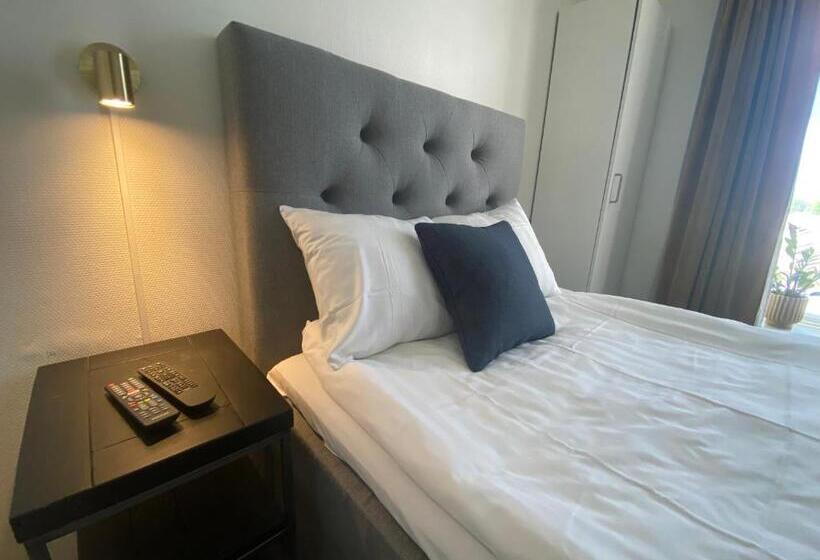 スタンダードシングルルーム, Frövi Hotell