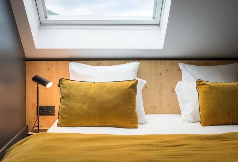 Номер Стандарт Трехместный, L  Hôtel & Spa Ribeauville  Haut Koenigsbourg