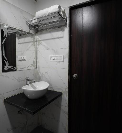 Quarto Deluxe, The Blackstone