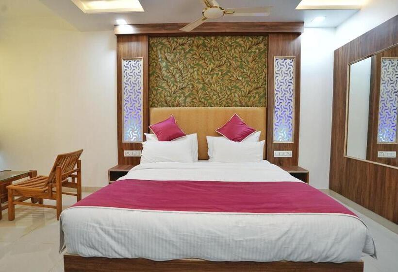 Quarto Deluxe, The Blackstone