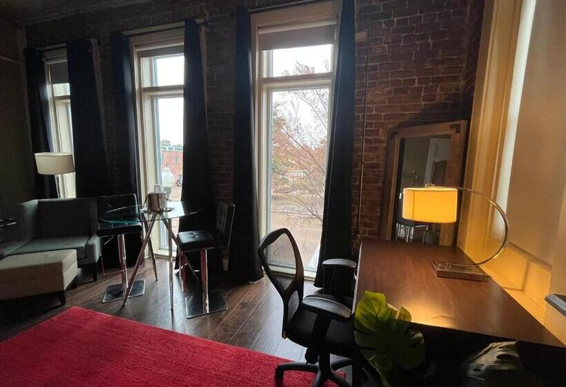 Люкс Кровать Кинг, The Skylight