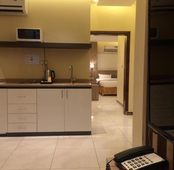 2 Schlafzimmer Apartment, لافندر للشقق المخدومة