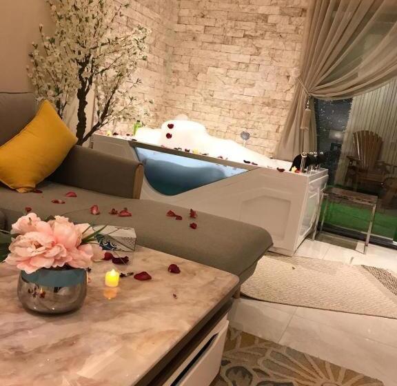 Deluxe Suite, لافندر للشقق المخدومة