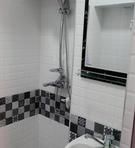 غرفة قياسية حمام مشترك, Old Radio Hostel